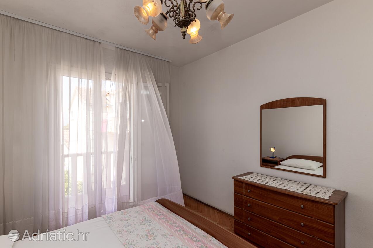 A-11278-b - Alloggi privati - Appartamenti con parcheggio San Pietro di Brazza - Supetar, Brazza - Brač