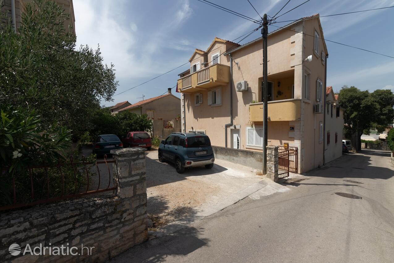 Parcheggio - Appartamenti con parcheggio San Pietro di Brazza - Supetar, Brazza - Brač