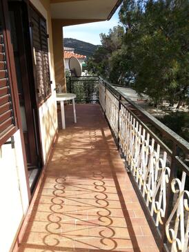 Ferienwohnungen am Meer Martinscica, Cres - 11279