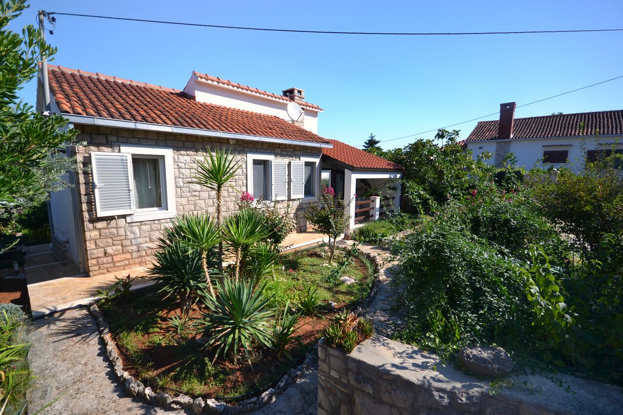 Apartmány u moře Splitska, Brač - 11300