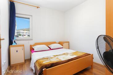 Appartamenti con parcheggio Grebastica, Sebenico - Šibenik - 11301