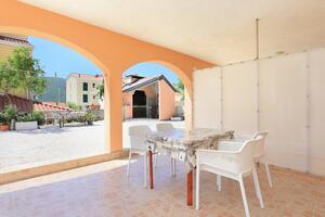 1-Zimmer-Ferienwohnung Grebastica 1-Zimmer-Ferienwohnung Grebastica, Sibenik (A-11301-b)