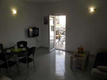 Leiligheter med parkering Jezera, Murter - 11304