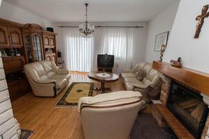 Three bedroom apartment Crikvenica (A-11307-a)