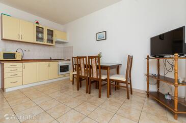 Apartmani s parkingom Marušići, Omiš - 1131