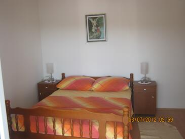 Apartments with balcony Tisno, North Dalmatia