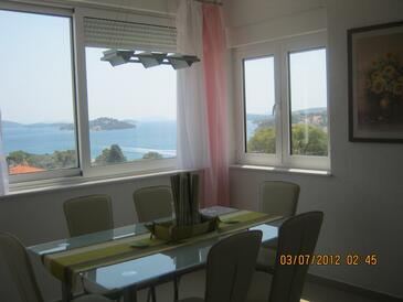 Apartments with balcony Tisno, North Dalmatia