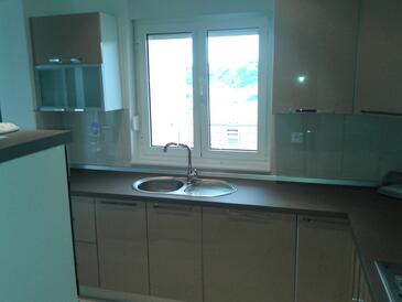 Apartments with balcony Tisno, North Dalmatia