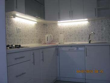 Apartments with balcony Tisno, North Dalmatia