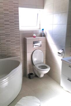 Apartments with balcony Tisno, North Dalmatia