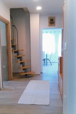 Apartments with balcony Tisno, North Dalmatia