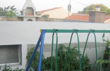 Apartments with balcony Tisno, North Dalmatia