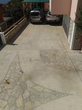 Apartments with balcony Tisno, North Dalmatia