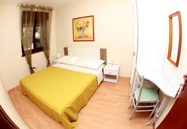 Appartements avec parking Trogir - 11316