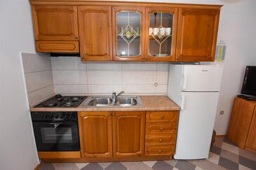 Apartmanok parkolóhellyel Pag - 11358