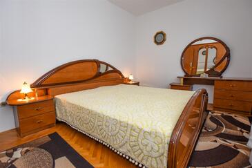 Апартаменти з паркуванням Паг - Pag - 11358