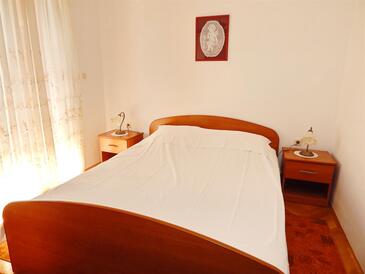 Apartments with parking space Pag - 11358