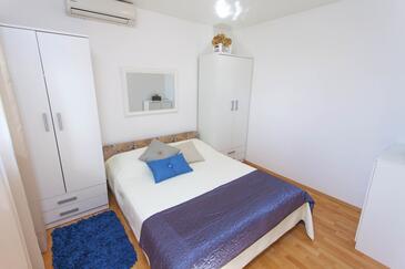 Ferienhaus mit Parkplatz Gornji Tucepi, Makarska - 11370
