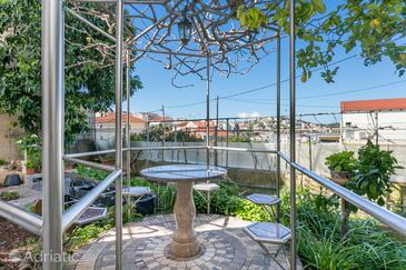 Seaside apartments with a swimming pool Okrug Gornji, Čiovo - 11374