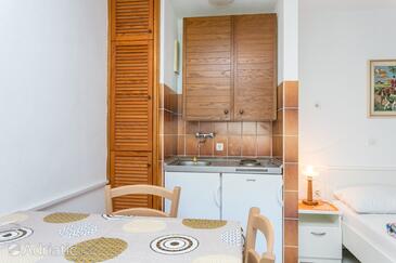 Seaside apartments with a swimming pool Okrug Gornji, Čiovo - 11374