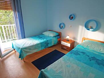 Apartamente cu parcare Banjol, Rab - 11381