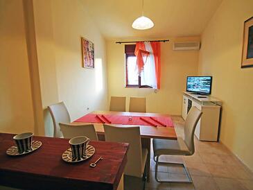Apartments with parking space Banjol (Rab) - 11381