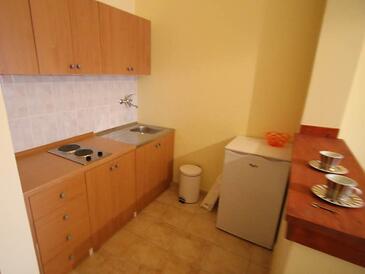 Lägenheter med parkering Banjol, Rab - 11381