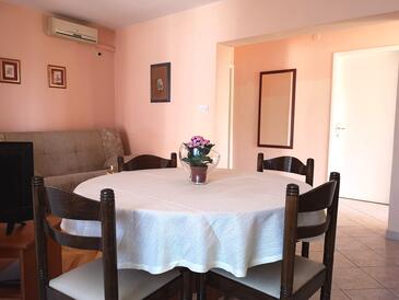 Apartments with swimming pool Banjol, Rab - 11382