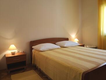 Apartments with swimming pool Banjol, Rab - 11382