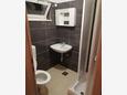 Kupaonica 4 Sumartin, Kupaonica 4 u smještaju tipa apartment, kućni ljubimci dozvoljeni i WiFi.