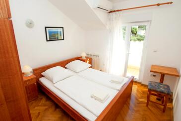 Apartments by the sea Slatine, Čiovo - 1139