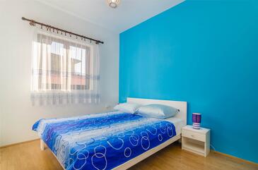 Holiday house with a swimming pool Fažana - 11396