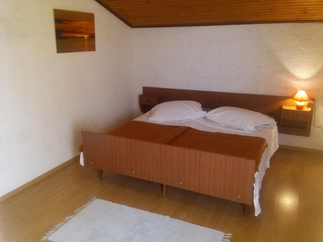 Apartments by the sea Kampor, Rab - 11407