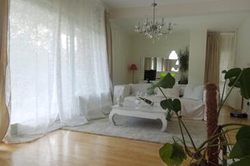 Appartements avec la piscine Zagreb - 11408