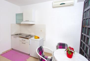 Apartmani s parkingom Makarska - 11418
