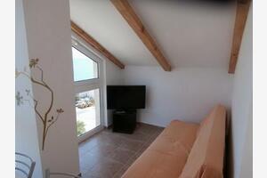 3-Zimmer-Ferienwohnung Novi Vinodolski (A-11423-b)