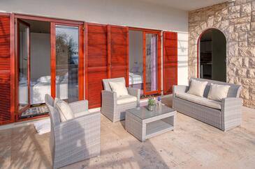 Apartments with parking space Hvar - 11427