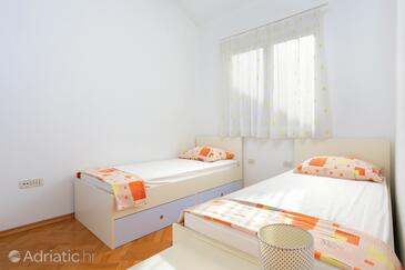 Appartamenti con parcheggio Punta Lunga - Dugi Rat, Almissa - Omiš - 11443