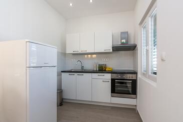 Ferienhaus am Meer Vinisce, Trogir - 11482