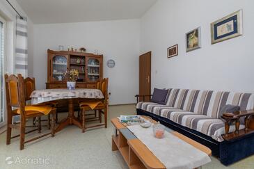 Apartments with parking space Dugi Rat, Omiš - 11483