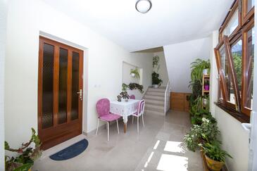 Apartmani uz more Tučepi (Makarska) - 11486