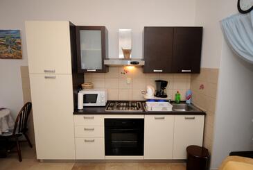 Apartmanok a tenger mellett Supetar, Brac - 11497