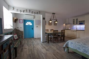 Апартаменты с парковкой Корнич - Kornić, Крк - Krk - 11506