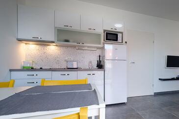 Apartments by the sea Komiža, Vis - 1151