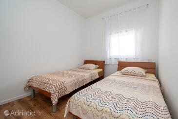 Apartmanok parkolóhellyel Povljana, Pag - 11516