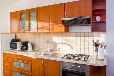 Apartments with parking space Senj - 11520