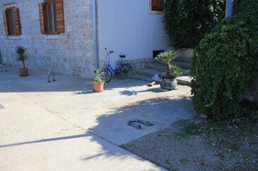 Apartments with terrace Vis, Central Dalmatia