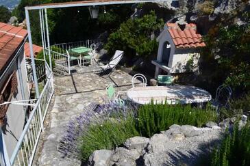 Apartamentos con parking Brela, Makarska - 11552