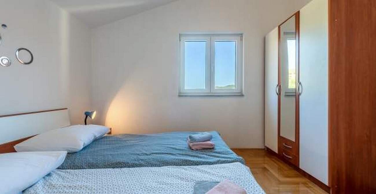 A-11572-b - Alloggi privati - Appartamenti con parcheggio Grebastica, Sebenico - Šibenik