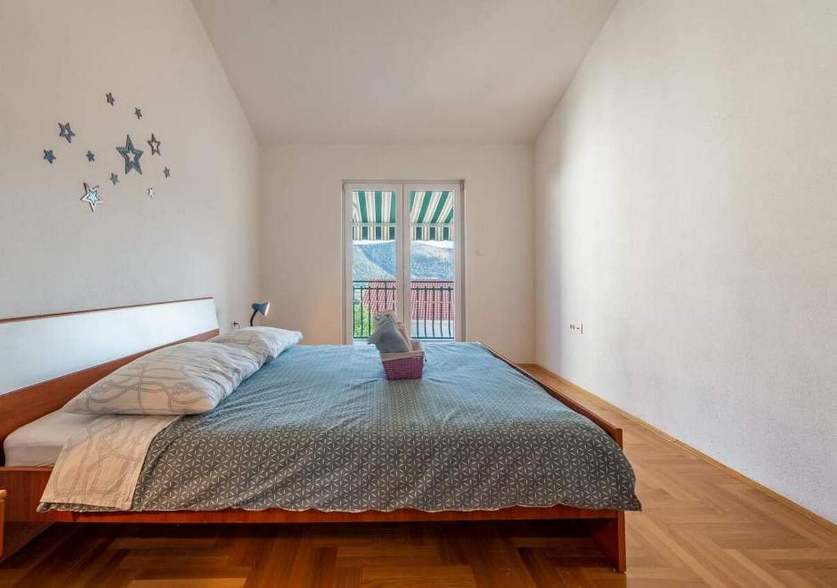 A-11572-b - Alloggi privati - Appartamenti con parcheggio Grebastica, Sebenico - Šibenik